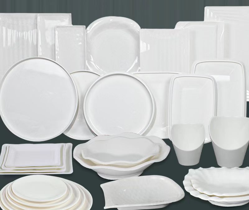 Papat tren utama kustomisasi tableware